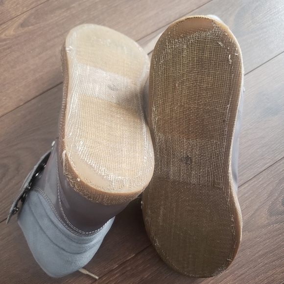 Brunello Cucinelli Patent Leather Hightop Sneakers. - Picture 9 of 15